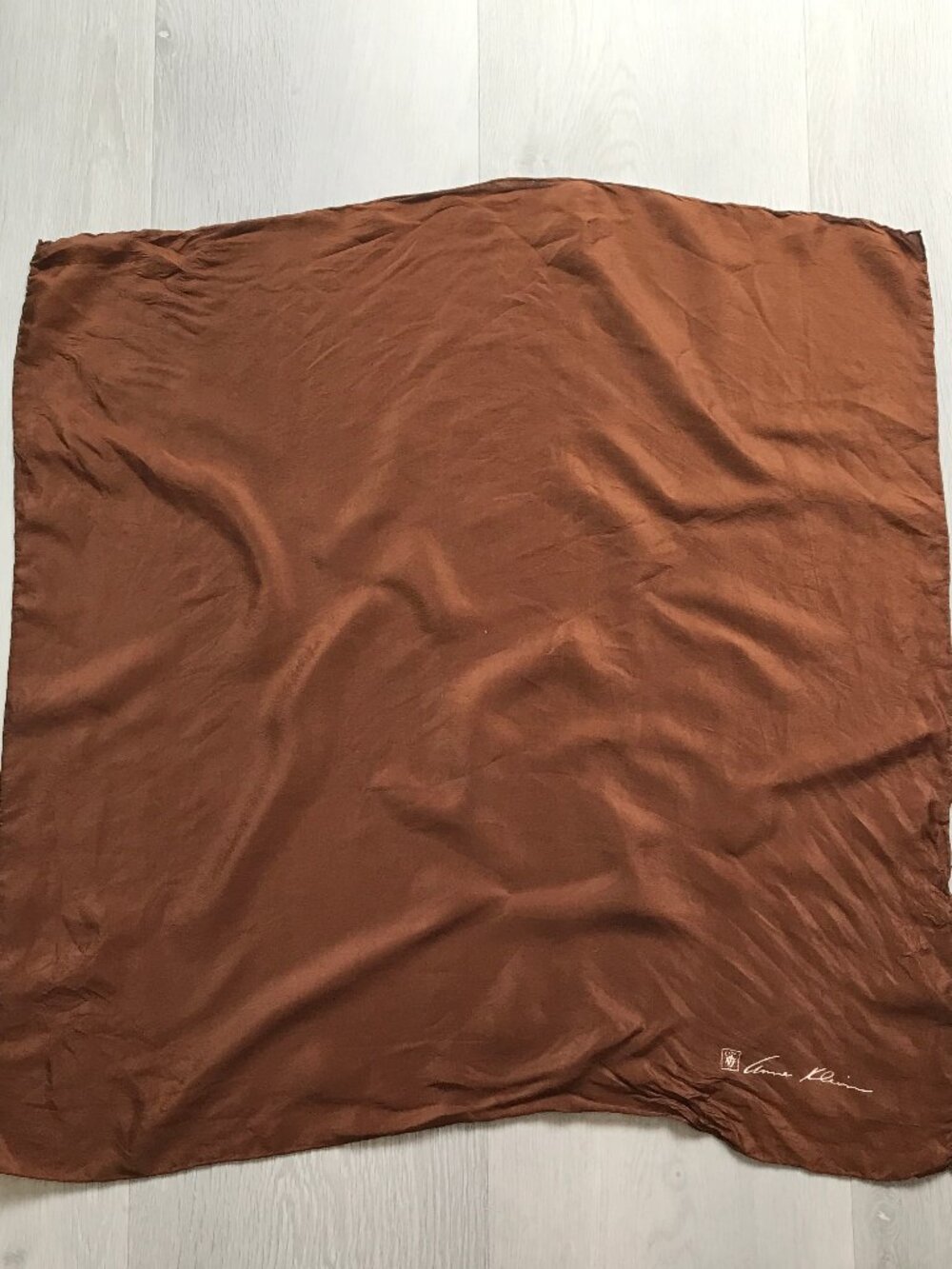 ANNE KLIEN SILK SCARF BROWN SQUARE SATIN